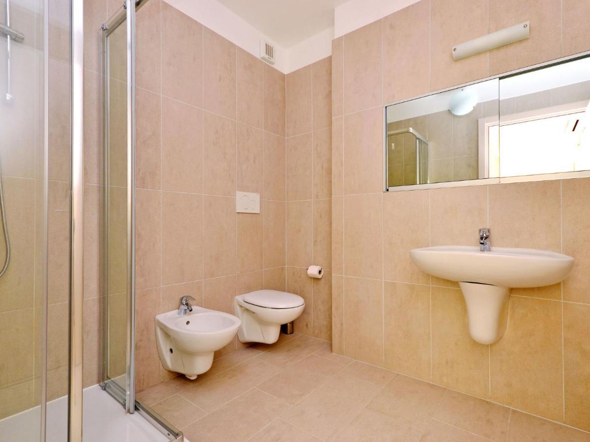 Apartment Fiore-2 By Interhome Lignano Sabbiadoro Zewnętrze zdjęcie