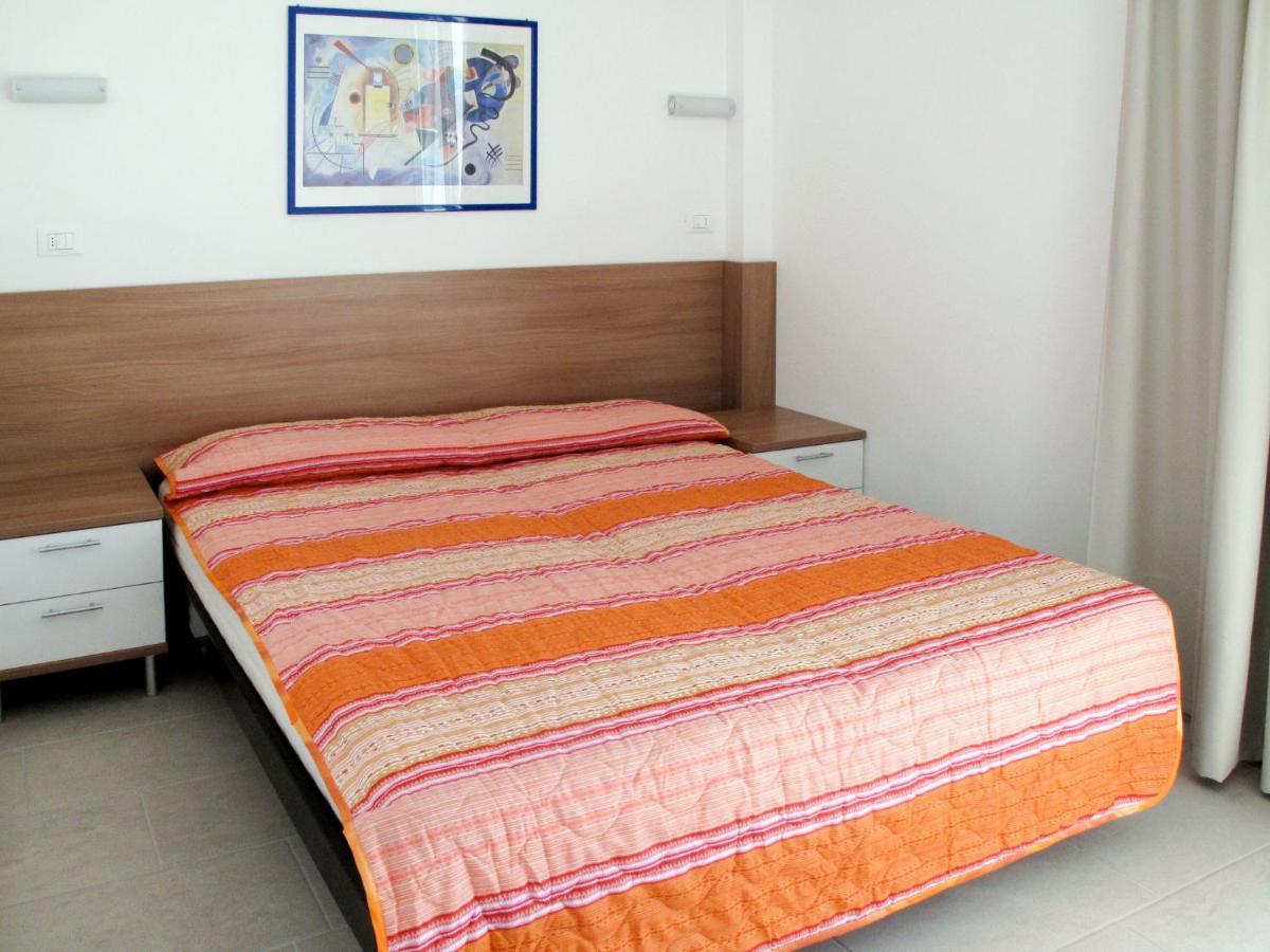 Apartment Fiore-2 By Interhome Lignano Sabbiadoro Zewnętrze zdjęcie